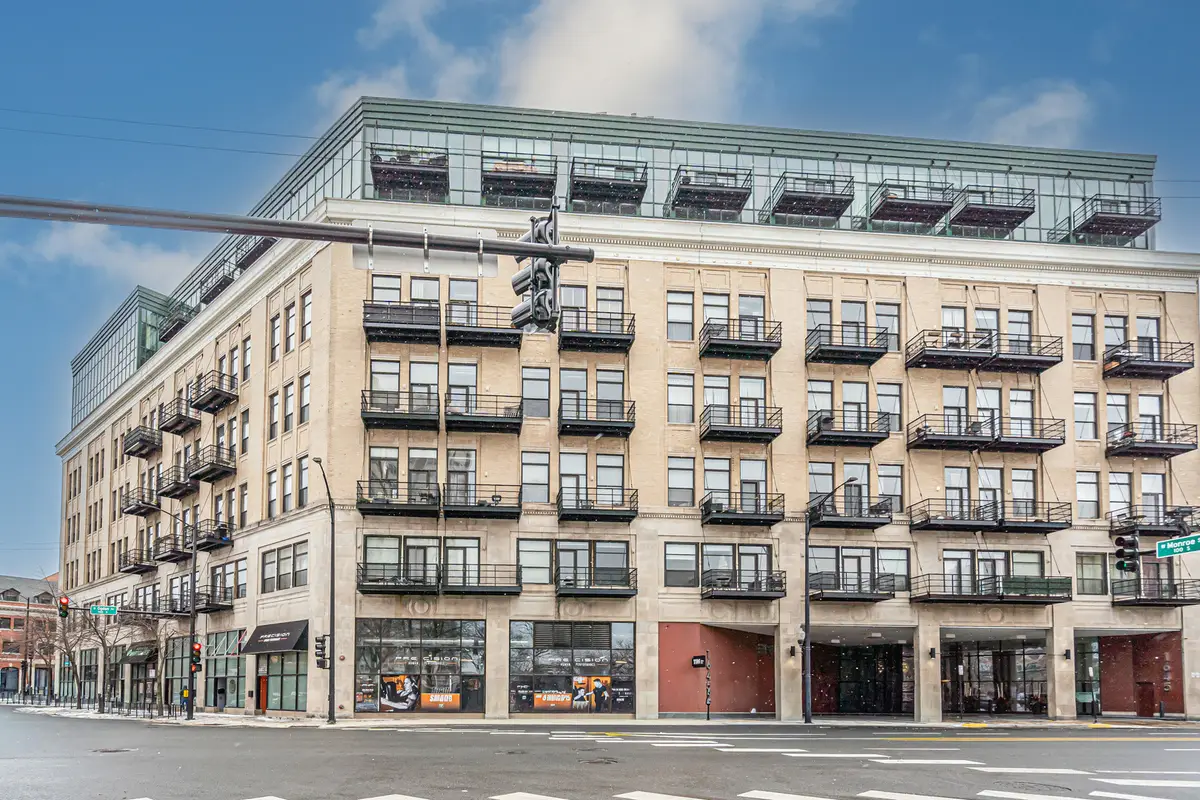 1645 W Ogden Avenue #503, Chicago, IL 60612 - Image #1