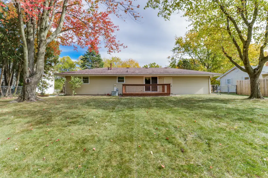 105 S Devonshire Drive, Bloomington, IL 61704 - Image #3