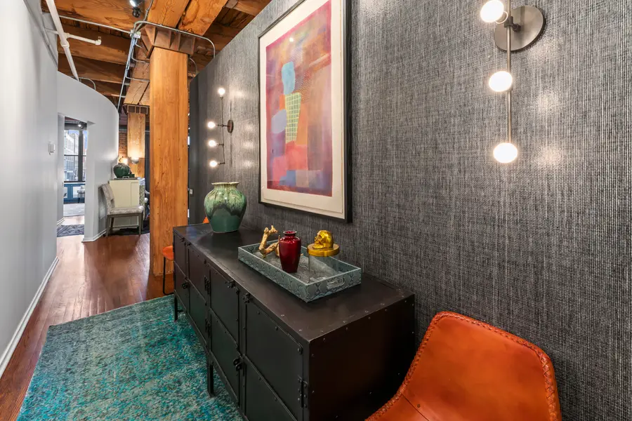 375 W Erie Street #213, Chicago, IL 60654 - Image #3