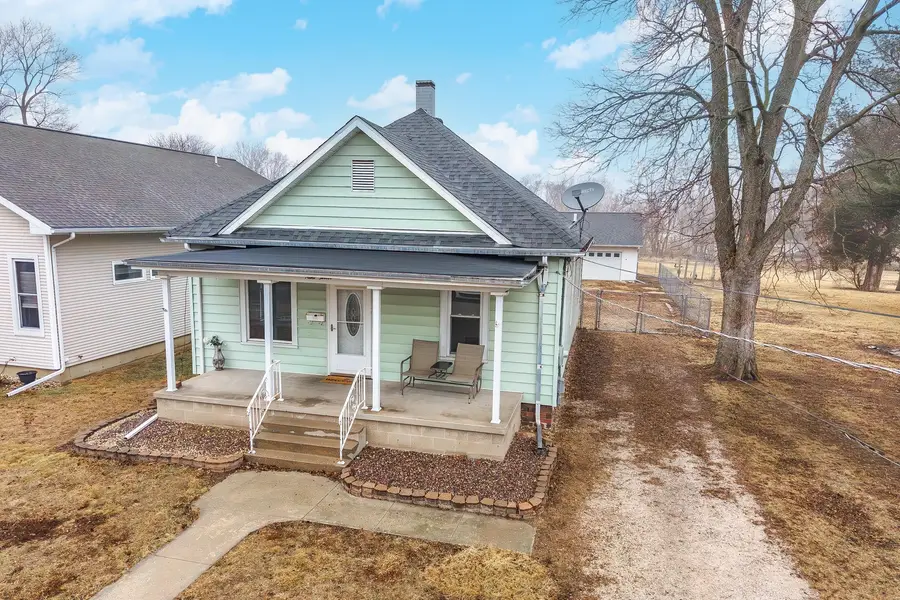 912 Charles Street, Streator, IL 61364 - #3