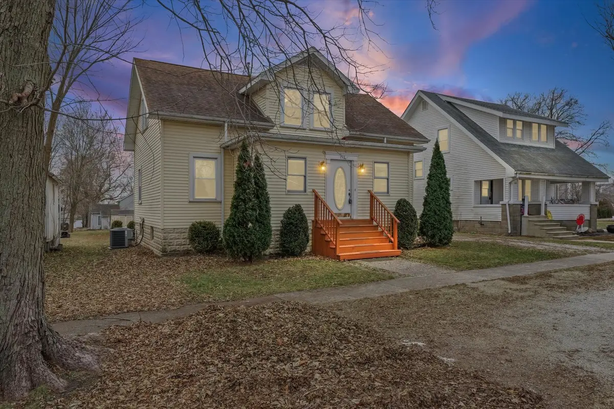 113 E Columbus Street, Sibley, IL 61773 - Image #1