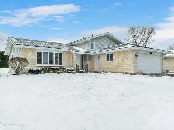 1131 Hobart Avenue, Downers Grove, IL 60516