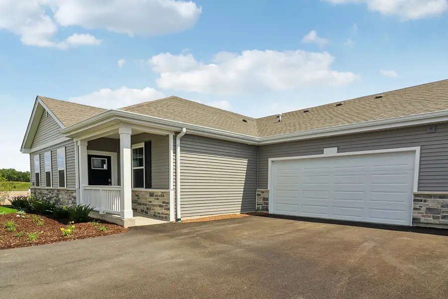 1055 Williamsburg Street, Pingree Grove, IL 60140 - Image #2