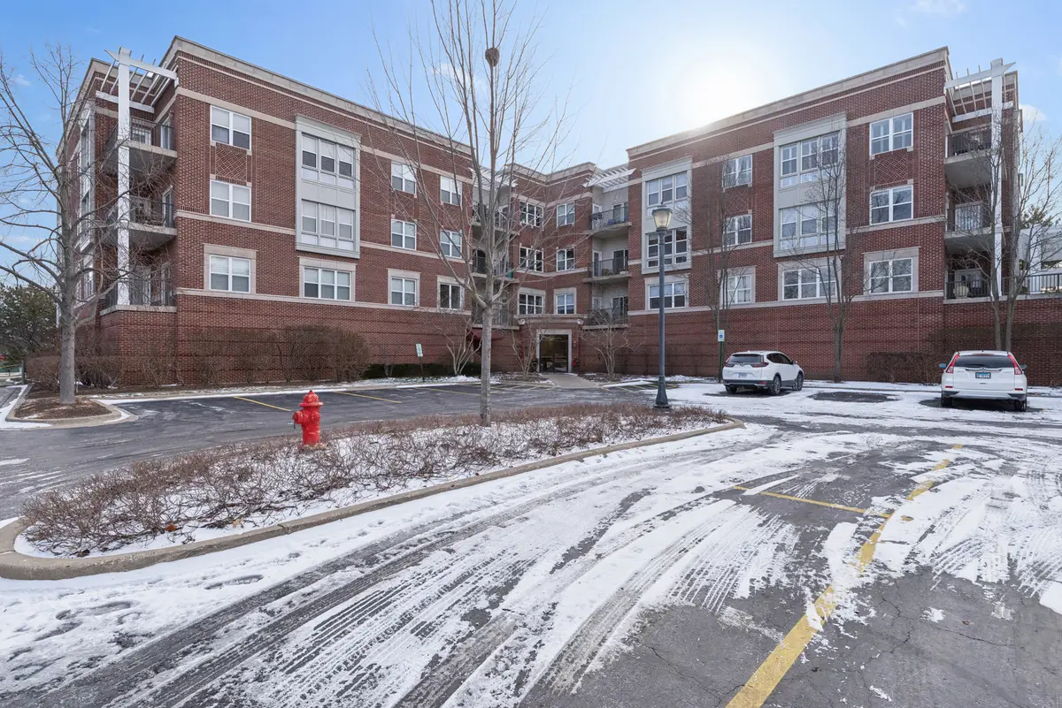310 E Church Street E #101, Libertyville, IL 60048 - Image #1