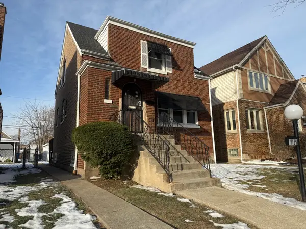 9134 S Paxton Avenue, Chicago, IL 60617