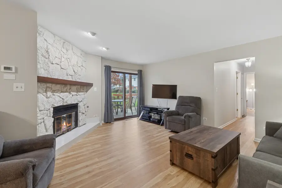 724 Maplewood Court #34-B, Willowbrook, IL 60527 - Image #2