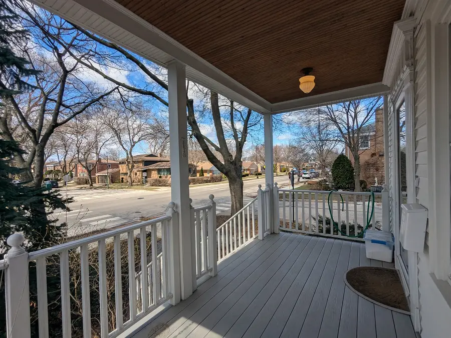 7425 N California Avenue, Chicago, IL 60645 - #3