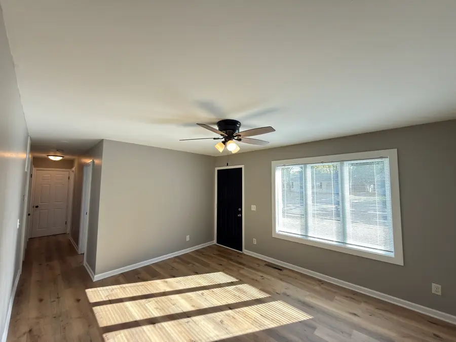 2612 W Kirby Avenue, Champaign, IL 61821 - #3