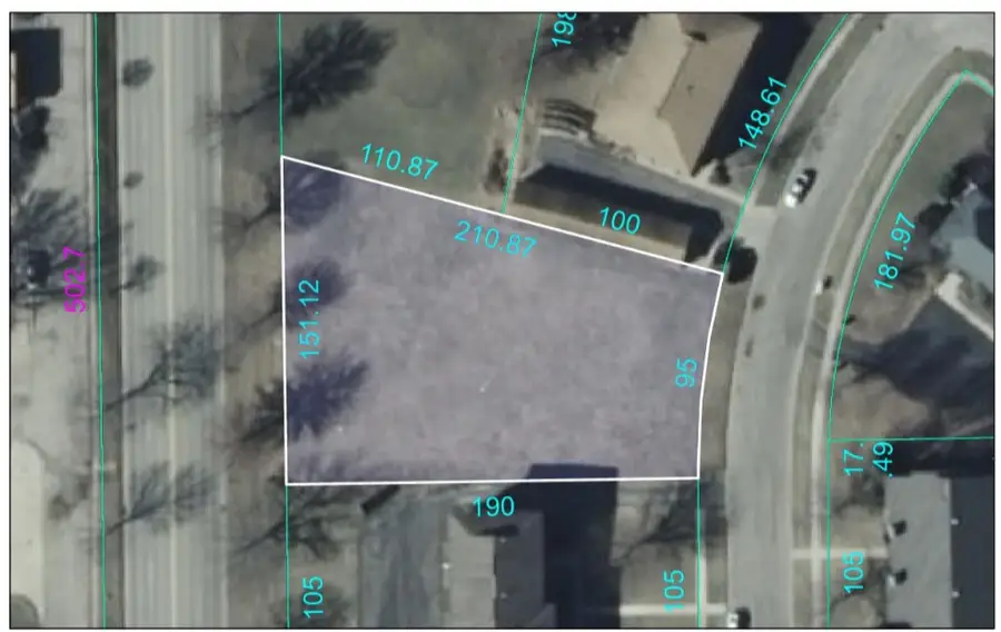 808 Cheshire Court, Freeport, IL 61032 - Image #2