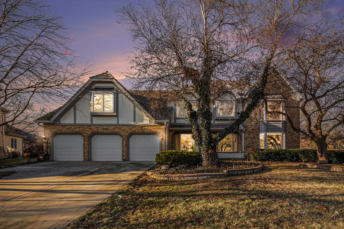 3942 Broadmoor Circle, Naperville, IL 60564 - Image #1