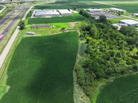 3700 Plank Road, Peru, IL 61354