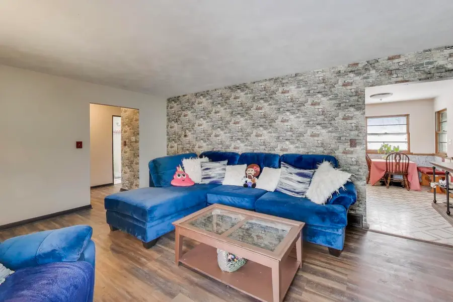 528 W Kimball Avenue, Woodstock, IL 60098 - Image #3