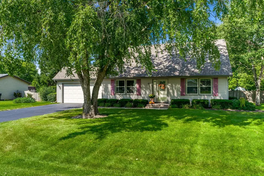 11748 Cedarbrook Road, Roscoe, IL 61073 - Image #2