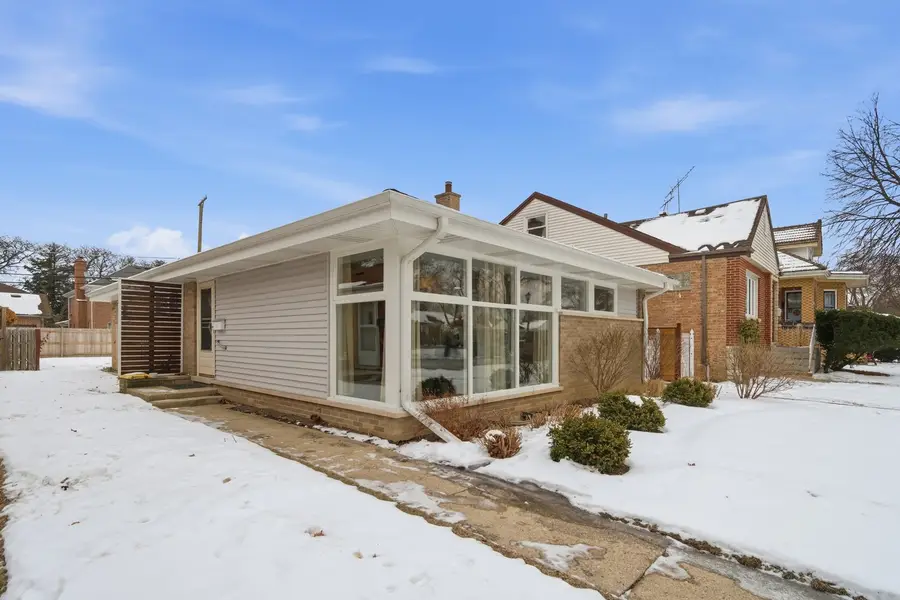 7531 N Karlov Avenue, Skokie, IL 60076 - Image #3