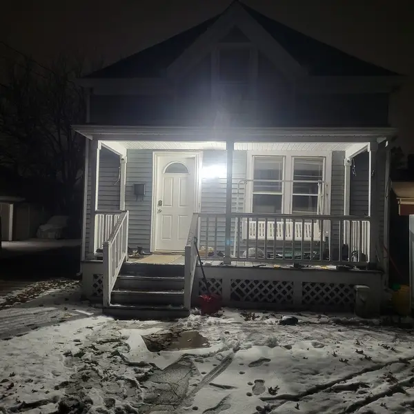 388 Evans Avenue, Aurora, IL 60505