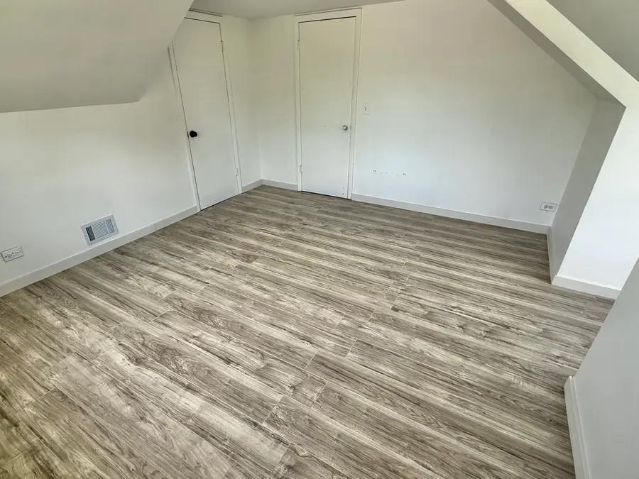 106 Kazwell Street, Willow Springs, IL 60480 - Image #3