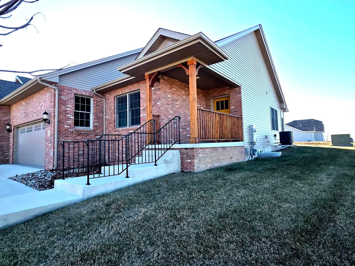 Address Withheld By Seller, Bloomington, IL 61705 - Image #1