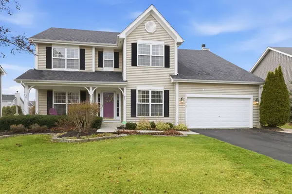 1196 Fieldstone Drive, Crystal Lake, IL 60014