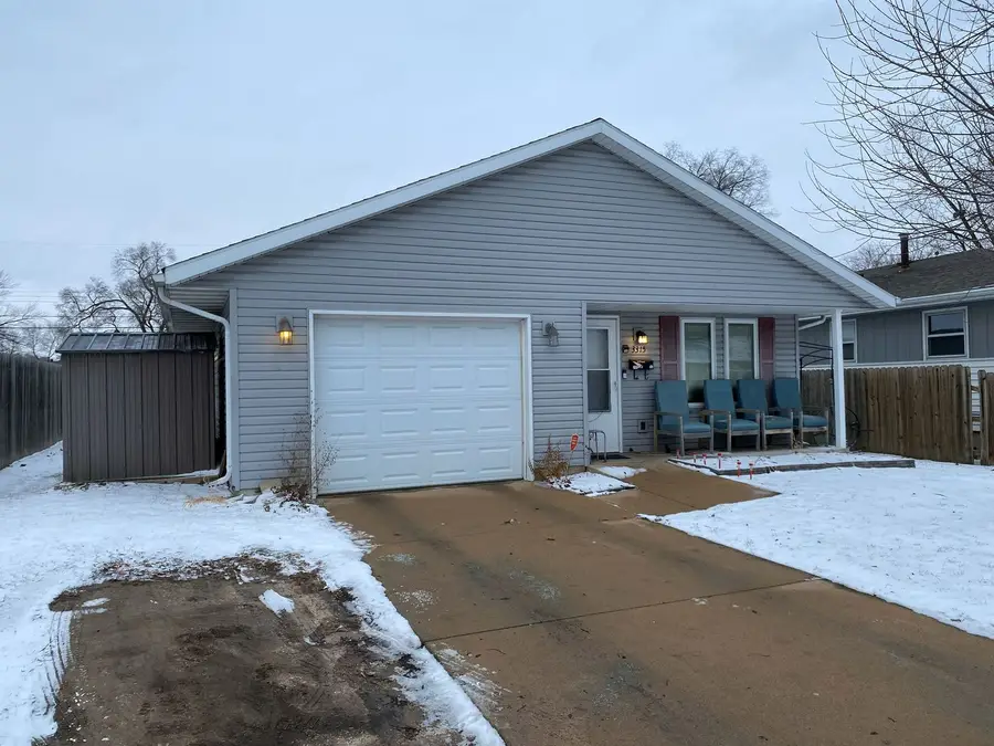 3315 Montrose Avenue, Rockford, IL 61101 - Image #2