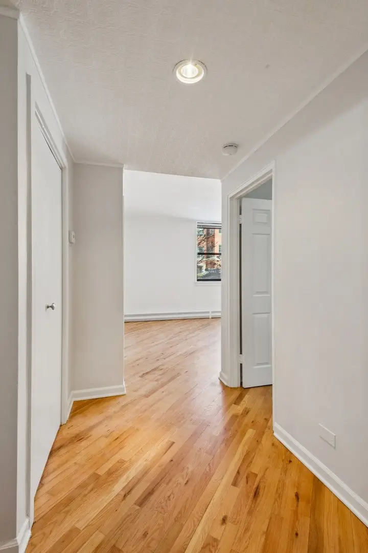 525 W Aldine Avenue #1E, Chicago, IL 60657 - #2