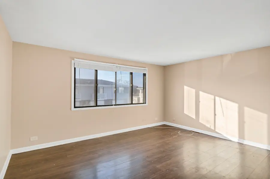 107 Tonset Court #107, Schaumburg, IL 60193 - #3