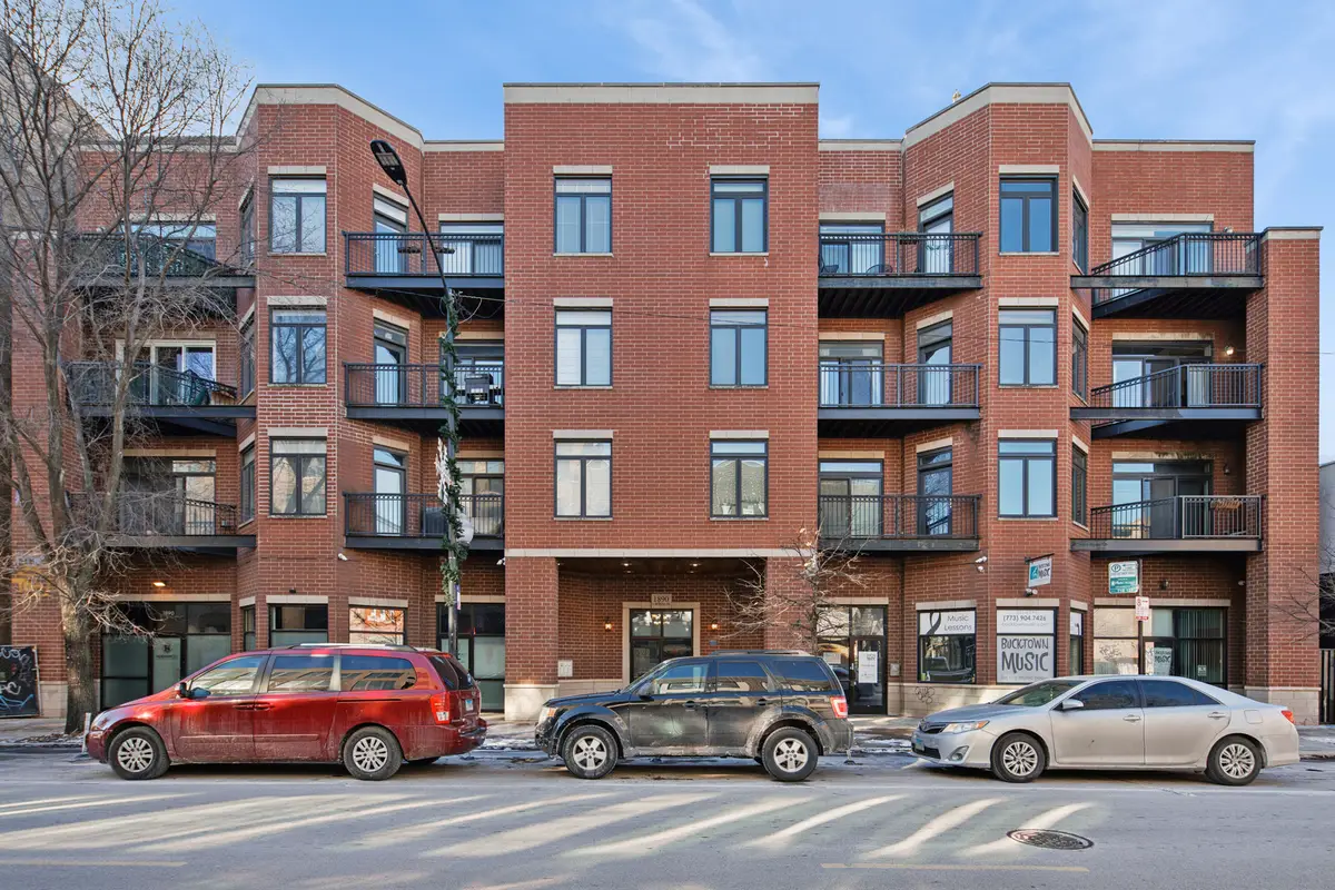 1890 N Milwaukee Avenue #3D, Chicago, IL 60647 - Image #1