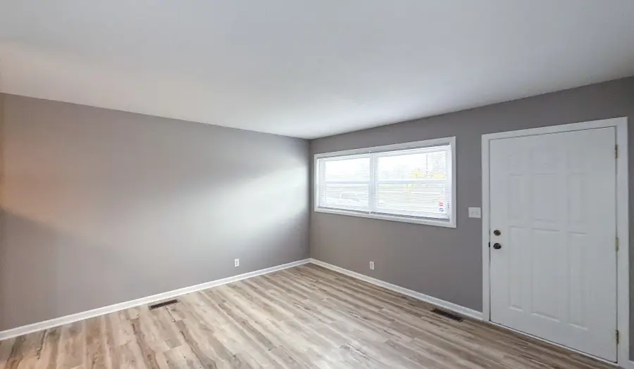 1703 Hedge Road, Champaign, IL 61821 - #3