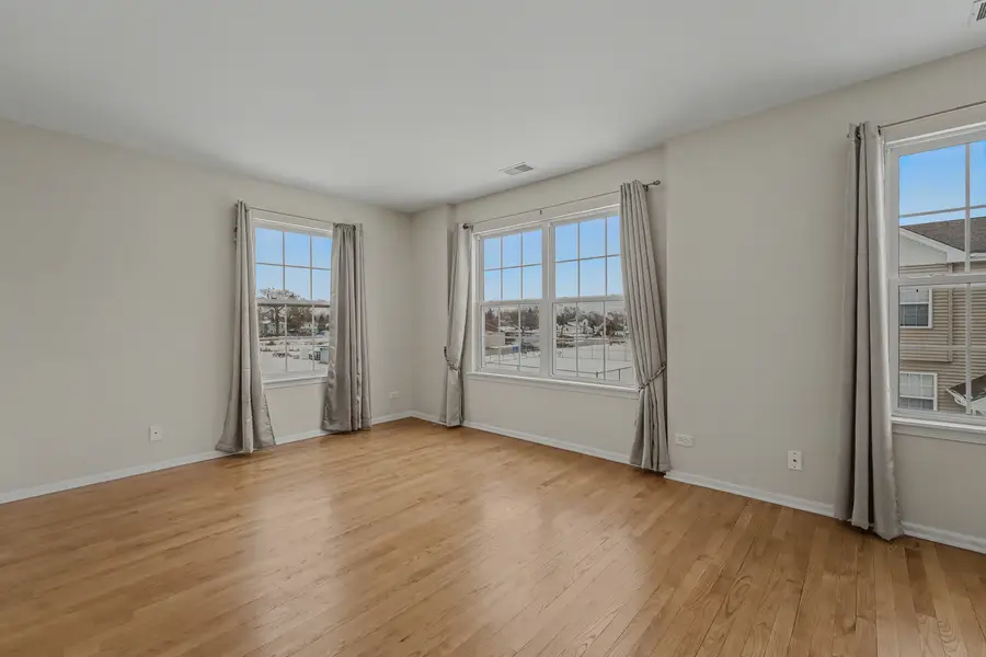 570 N Triumph Court, Hainesville, IL 60073 - #3