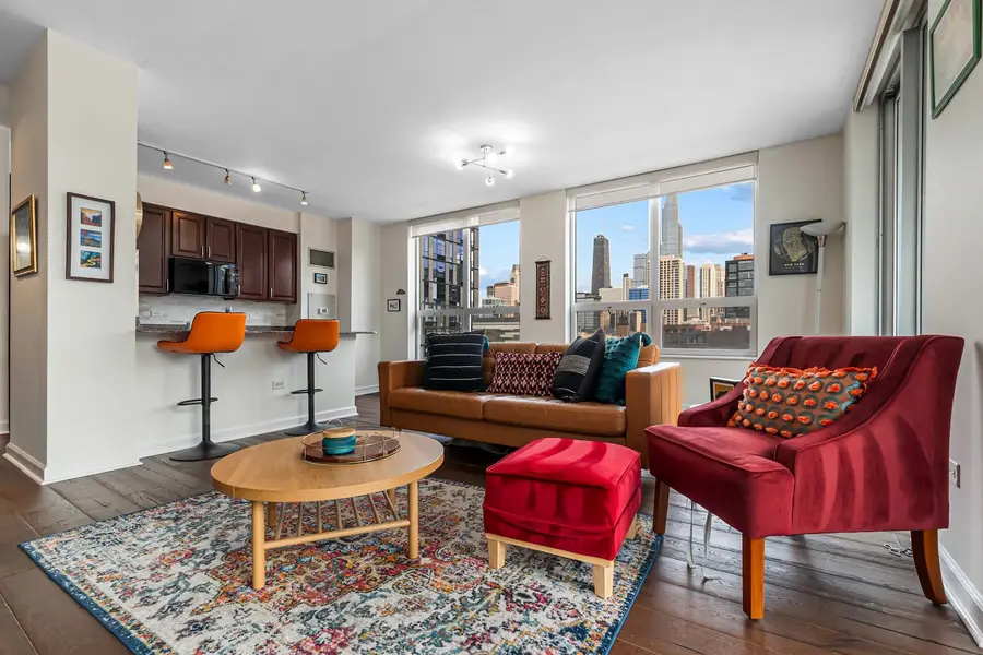 421 W Huron Street #805, Chicago, IL 60654 - Image #2
