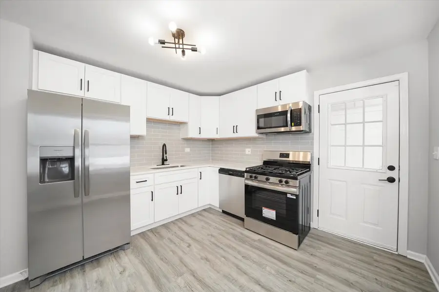 7652 Catalpa Avenue, Woodridge, IL 60517 - Image #3