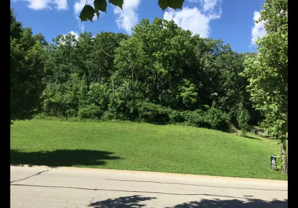 521 Rivers Edge Drive, Minooka, IL 60447