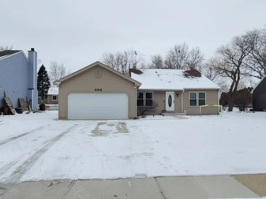 996 Hawthorne Drive, Crystal Lake, IL 60014 - Image #2
