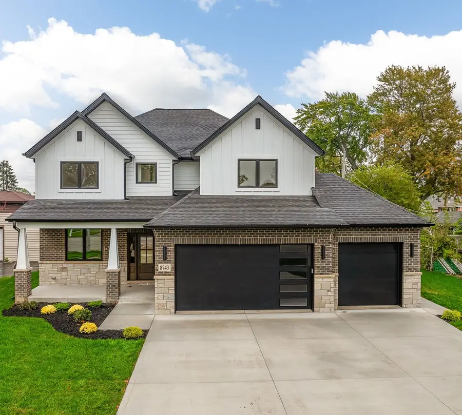 8743 Austin Avenue, Oak Lawn, IL 60453 - #2