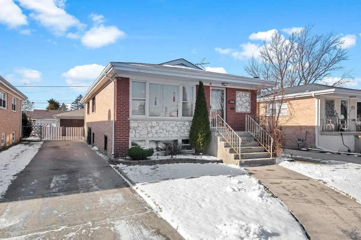 7820 Nagle Avenue, Burbank, IL 60459 - Image #1