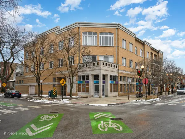 2555 W Leland Avenue #204, Chicago, IL 60625