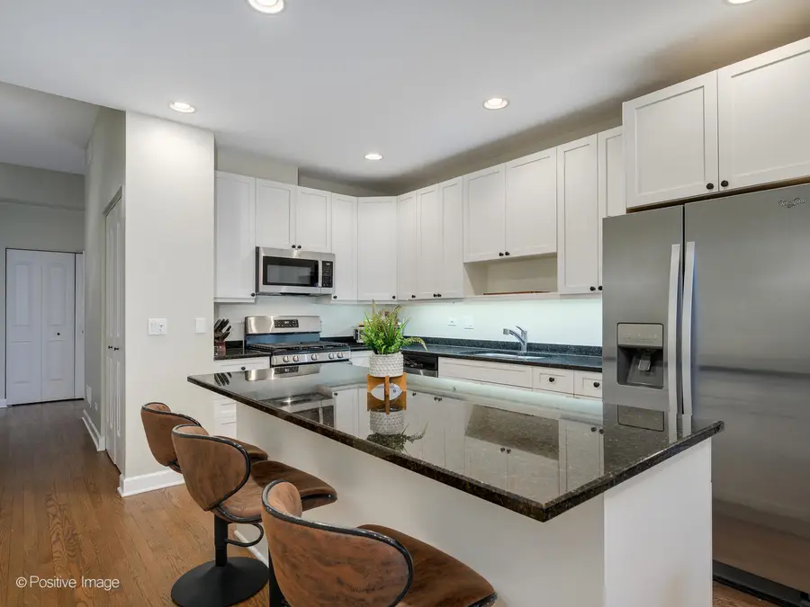 2555 W Leland Avenue #204, Chicago, IL 60625 - Image #3