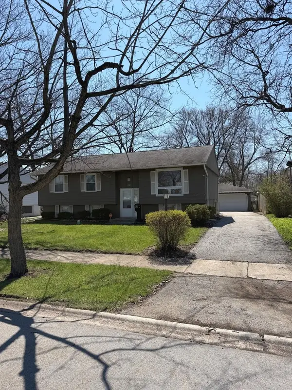 450 E Mulberry Court, Glenwood, IL 60425