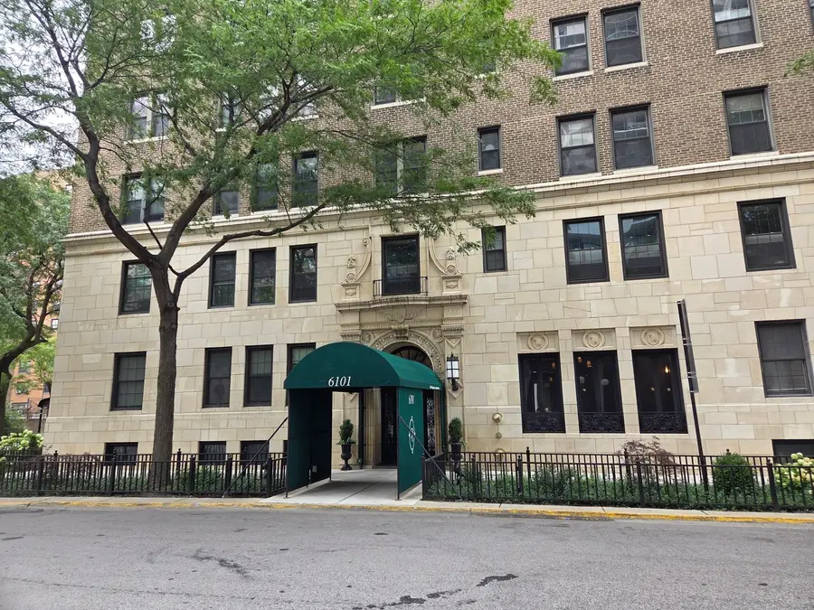 6101 N Sheridan Road #1F, Chicago, IL 60660 - #3