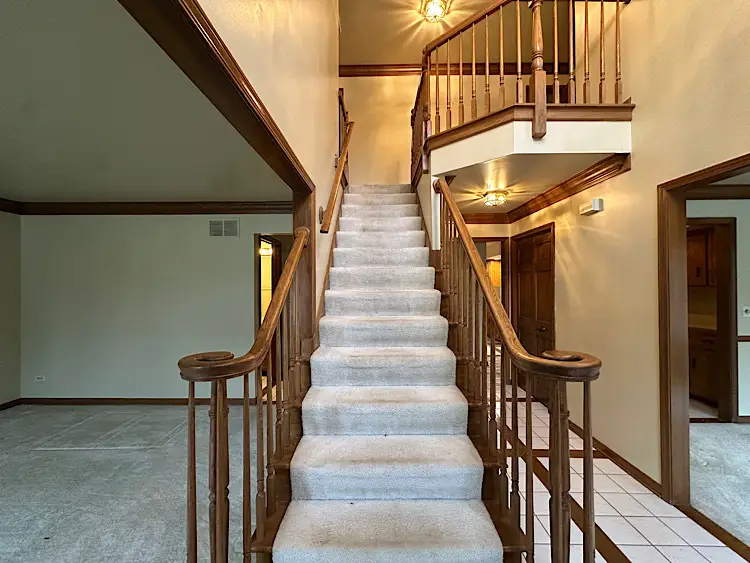 2726 Seiler Drive, Naperville, IL 60565 - Image #2