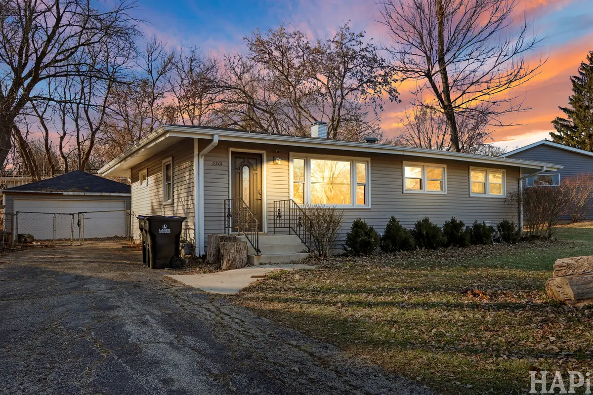 5301 Pistakee Drive, McHenry, IL 60051 - Image #1