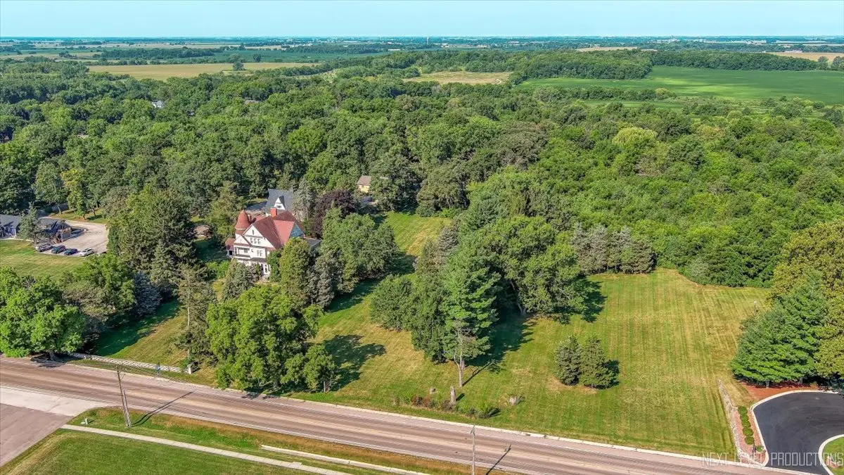 526 N Main Street, Elburn, IL 60119 - #1