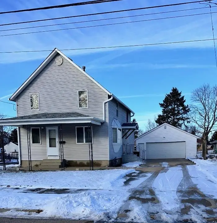 919 Esther Avenue, Sycamore, IL 60178 - Image #2