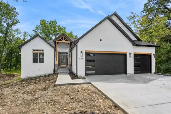 5615 Airdrie Court, Hoffman Estates, IL 60192