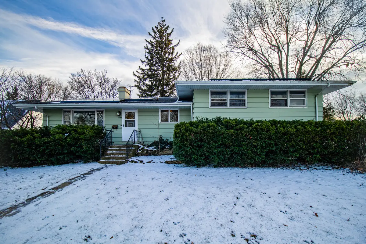 100 Warren Place, Dekalb, IL 60115 - Image #1