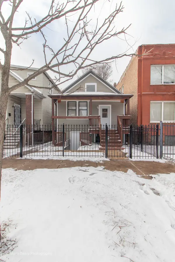 Address Withheld By Seller, Chicago, IL 60637