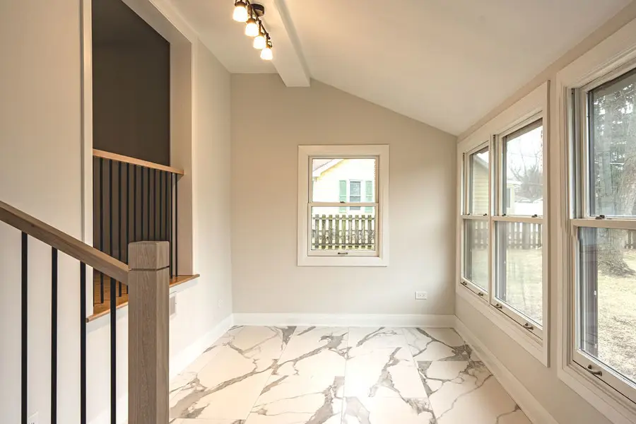 325 Roger Road, Darien, IL 60561 - Image #3