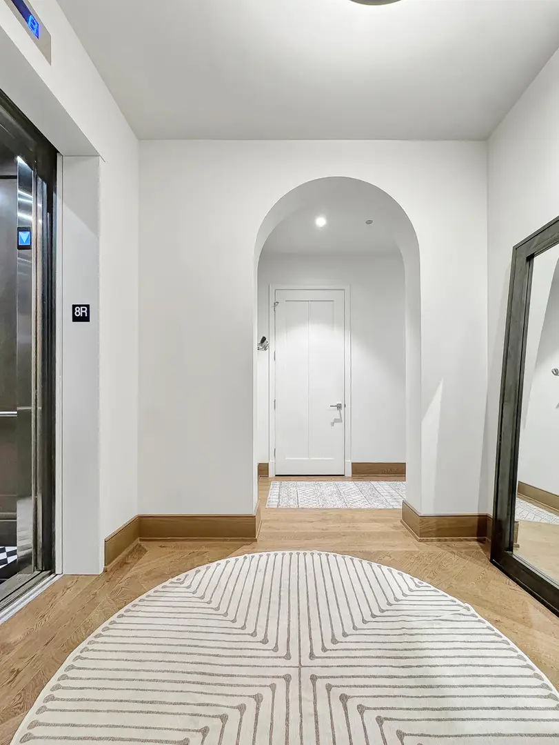 21 N May Street #802, Chicago, IL 60607 - Image #2