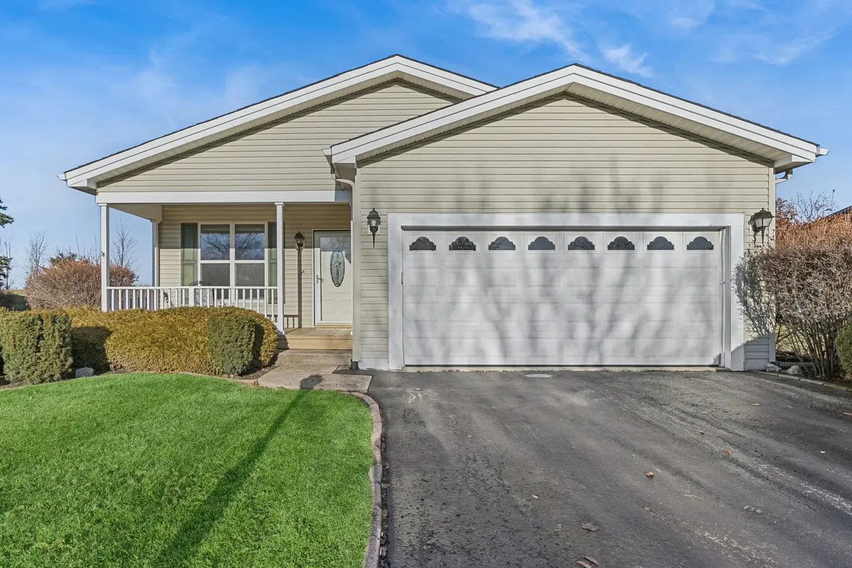 3840 Fox Hunt Way, Grayslake, IL 60030 - Image #1