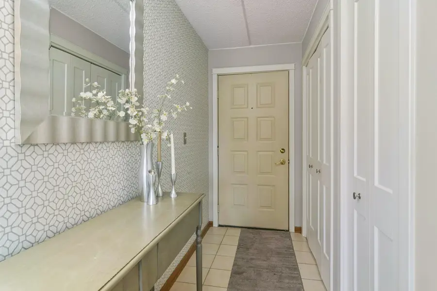 104 N Pine Avenue #404, Arlington Heights, IL 60004 - #3