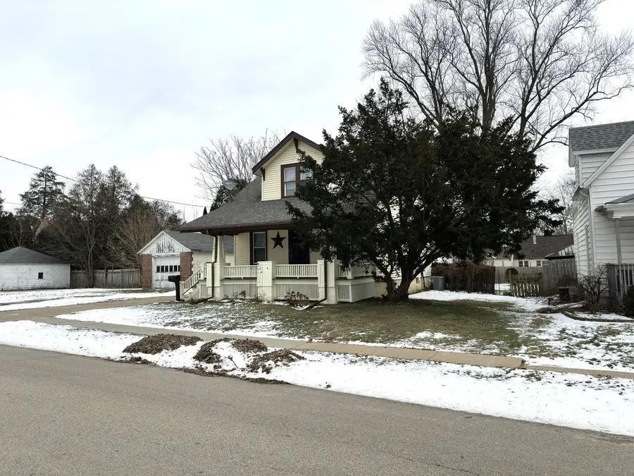 1441 S Float Avenue, Freeport, IL 61032 - Image #3